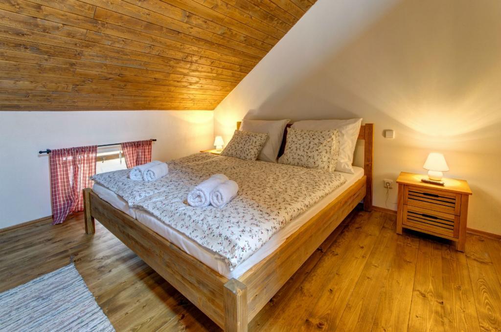 Slezsky Grunt Hotell Háj ve Slezsku Exteriör bild